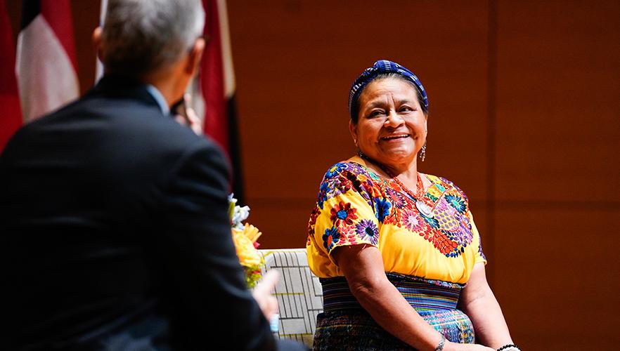 Rigoberta Menchú Tum event photo 9